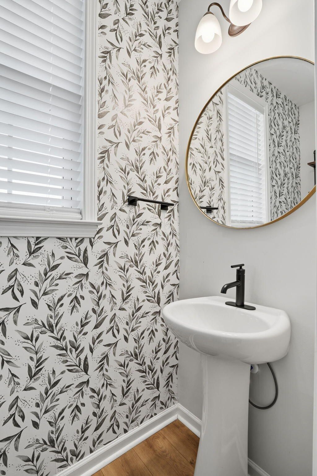 227 Old Grove Avenue Photo 13