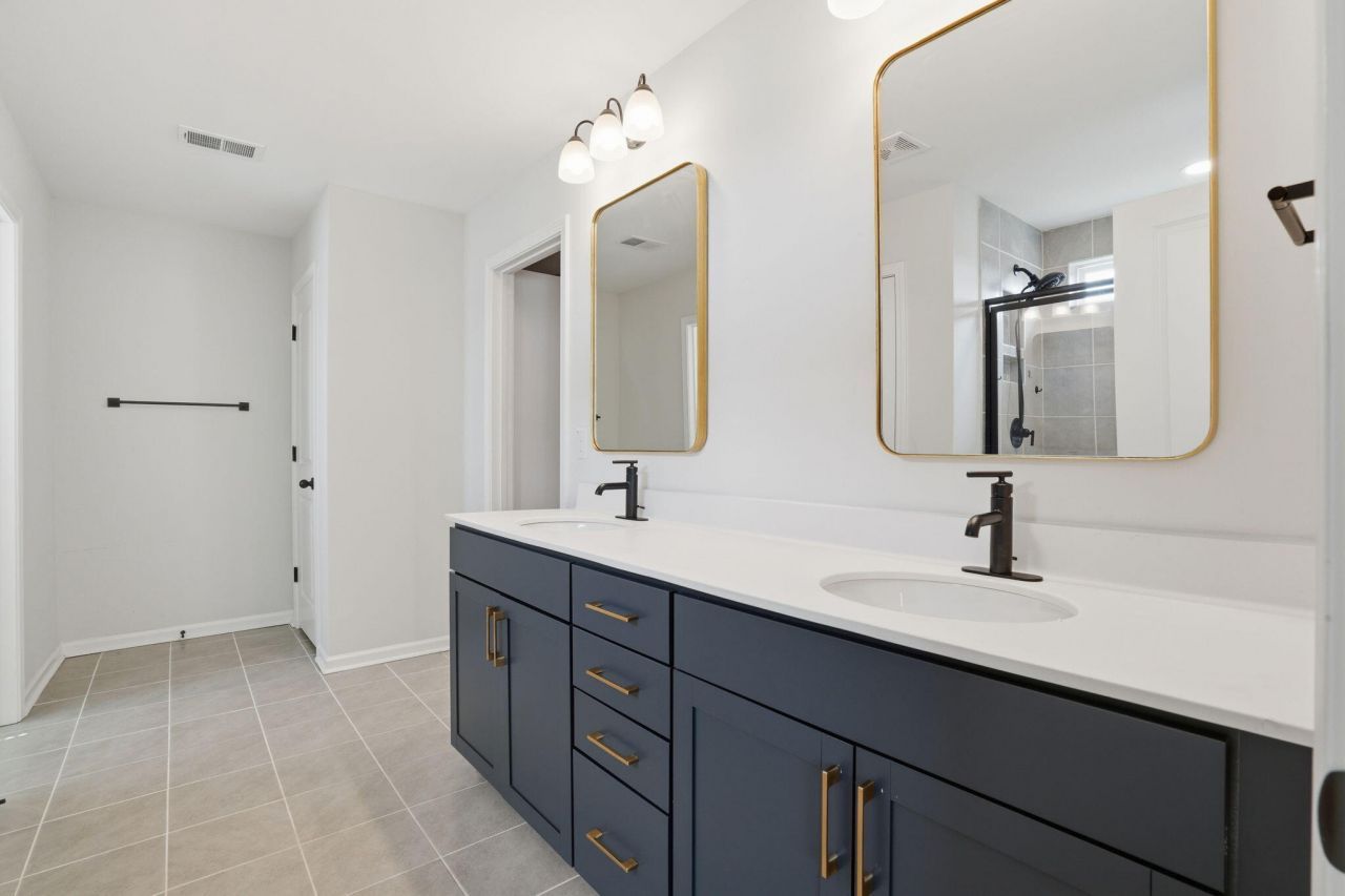 227 Old Grove Avenue Photo 18