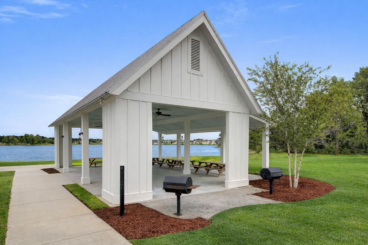 227 Old Grove Avenue Photo 34