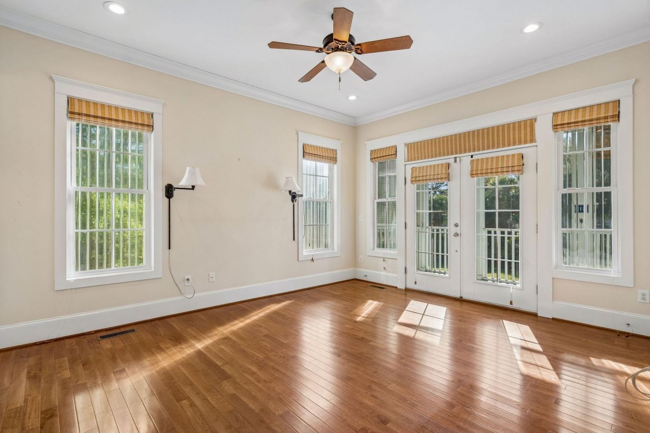 1603 Charlotte G Circle Photo 32