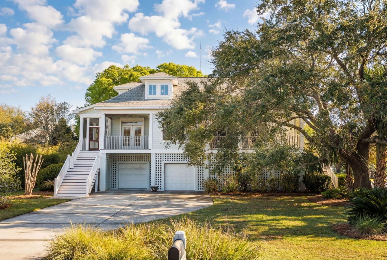 1603 Charlotte G Circle Photo 4