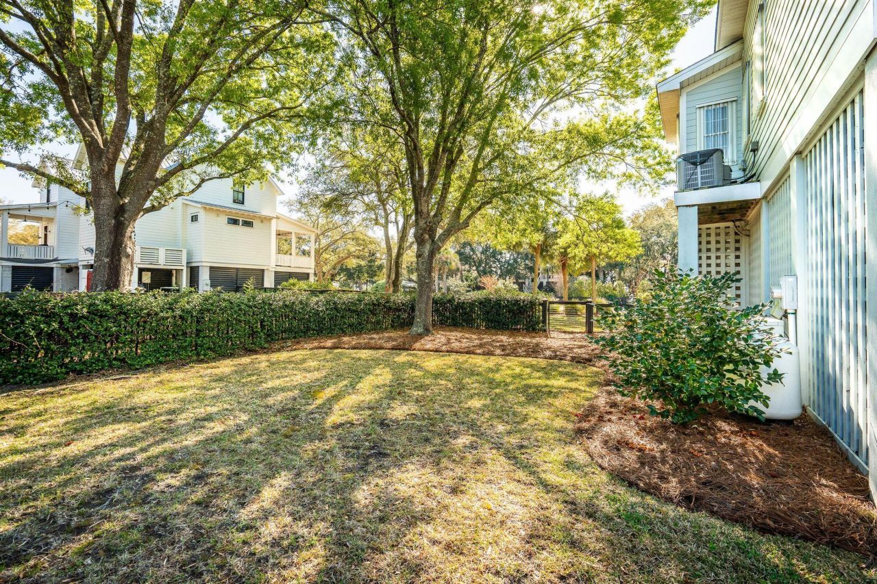 1603 Charlotte G Circle Photo 46