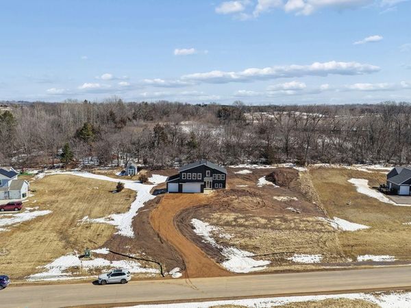 739 Magoo Road , Hudson, WI 54016