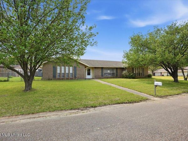 3683 Wilcox Drive, Pearl, MS 39208