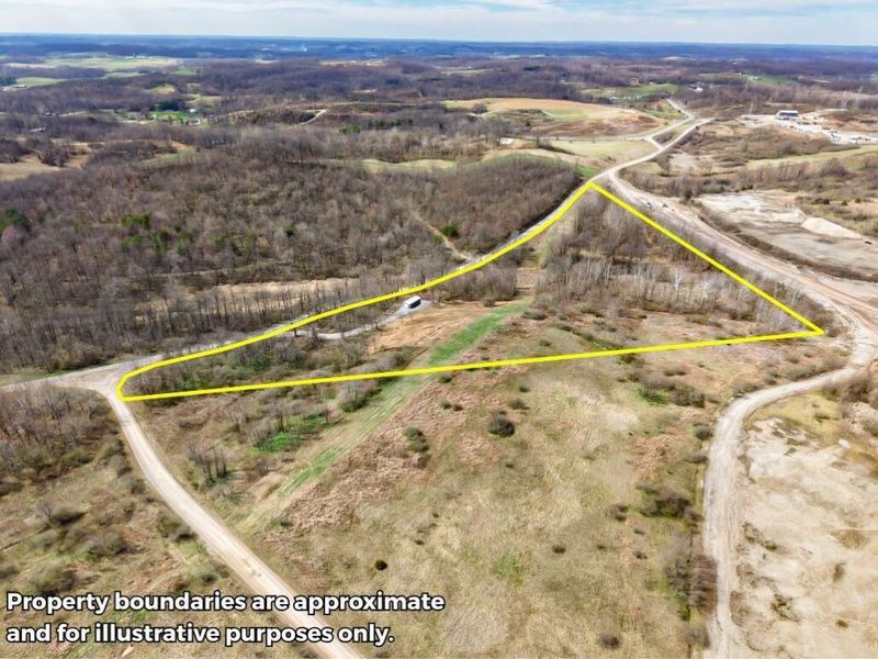 56 Roscoe Road , Oak Hill, OH 45656 Photo 2