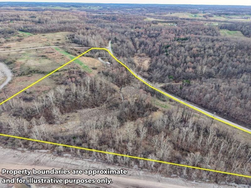 56 Roscoe Road , Oak Hill, OH 45656 Photo 3