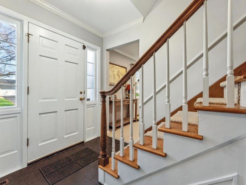 1435 Havencrest Court, Columbus, OH 43220 Photo 6