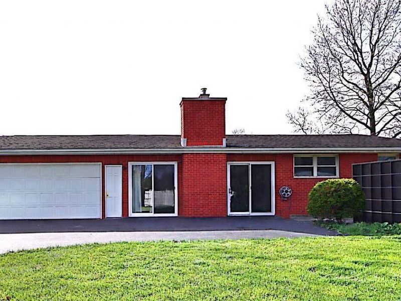 1522 Devonhurst Drive, Columbus, OH 43232 Photo 2