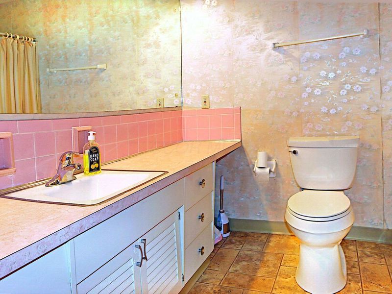 1522 Devonhurst Drive, Columbus, OH 43232 Photo 21