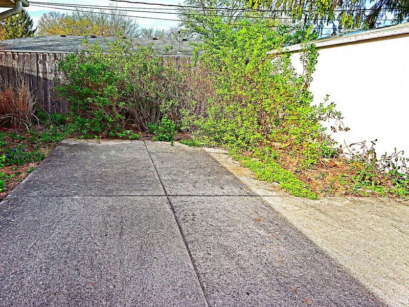 1522 Devonhurst Drive, Columbus, OH 43232 Photo 30