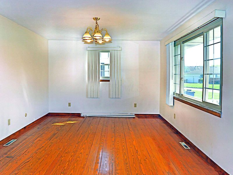 1522 Devonhurst Drive, Columbus, OH 43232 Photo 8