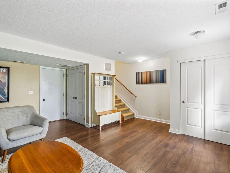 5974 Woodshire Drive, Unit 201, Westerville, OH 43081 Photo 5