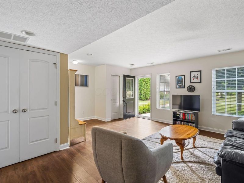 5974 Woodshire Drive, Unit 201, Westerville, OH 43081 Photo 6