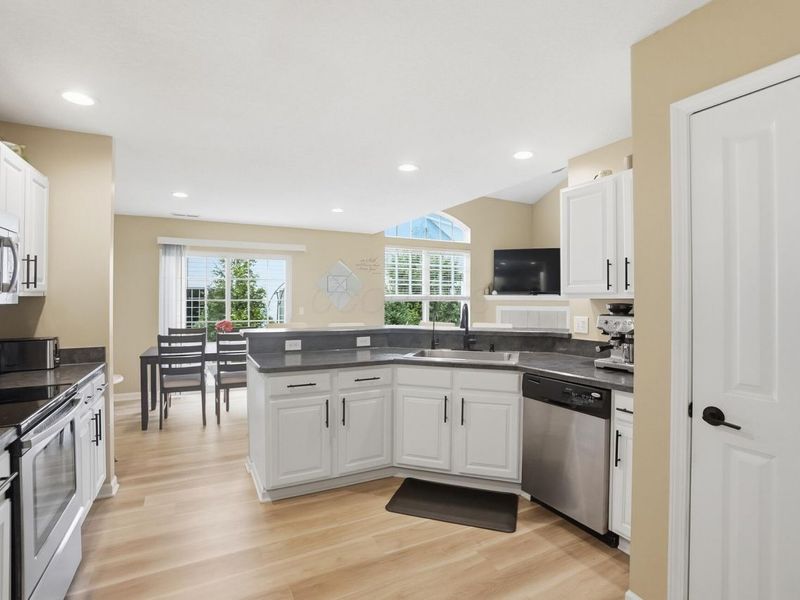 33 Lakes At Cheshire Drive, Delaware, OH 43015 Photo 13