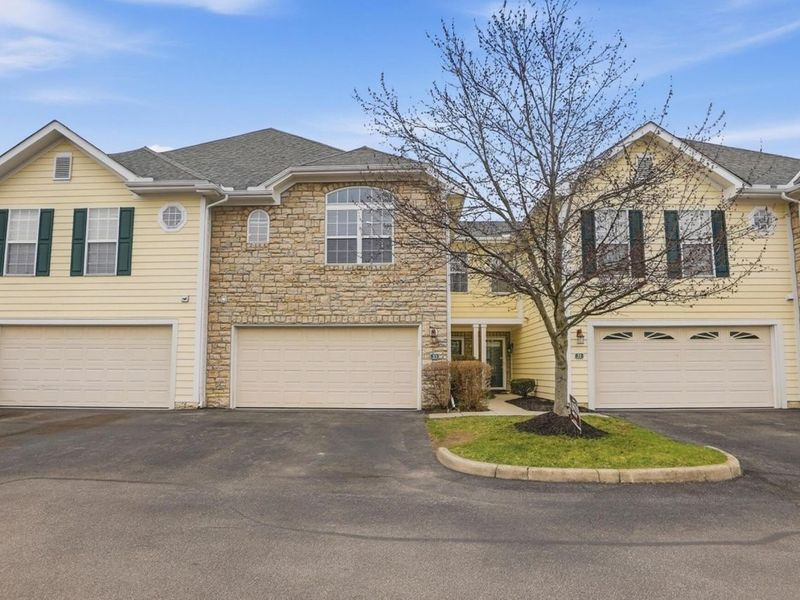 33 Lakes At Cheshire Drive, Delaware, OH 43015 Photo 3