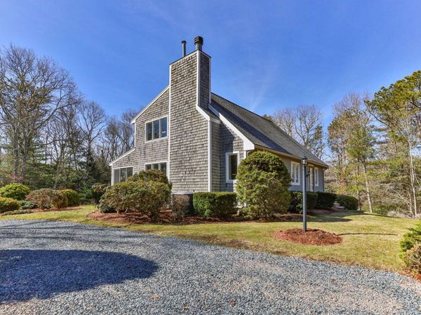 17 Claus Way , Marstons Mills, MA 02648