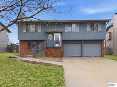 3105 S 145th Avenue, Omaha, NE 68144