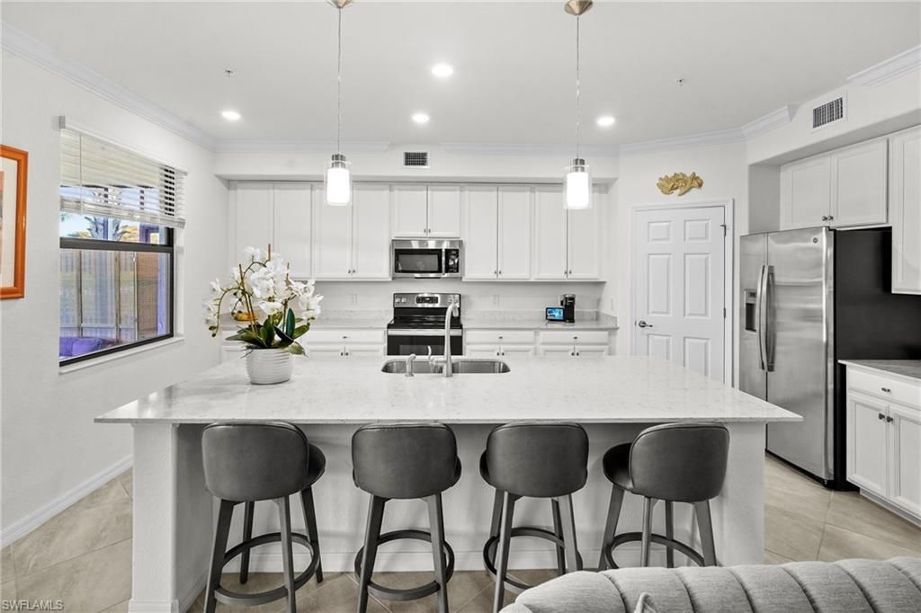 12043 Hawthorn Lake Dr, Unit 102, Fort Myers, FL 33913 Photo