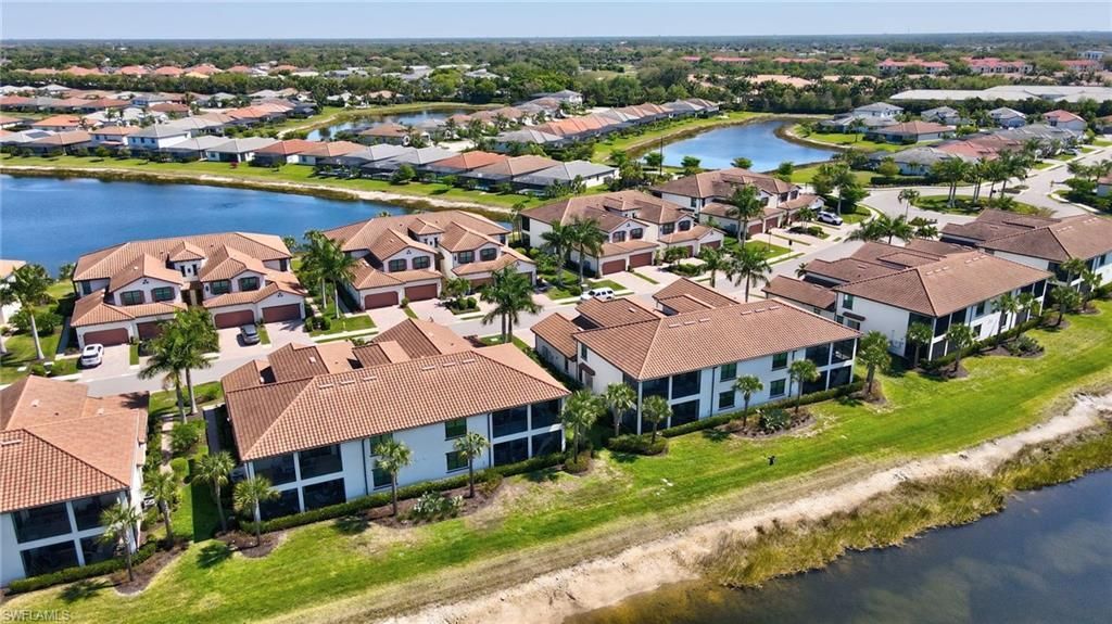 12043 Hawthorn Lake Dr, Unit 102, Fort Myers, FL 33913 Photo