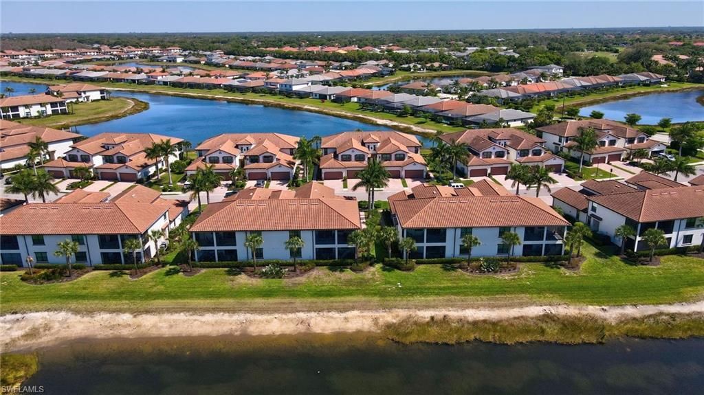 12043 Hawthorn Lake Dr, Unit 102, Fort Myers, FL 33913 Photo