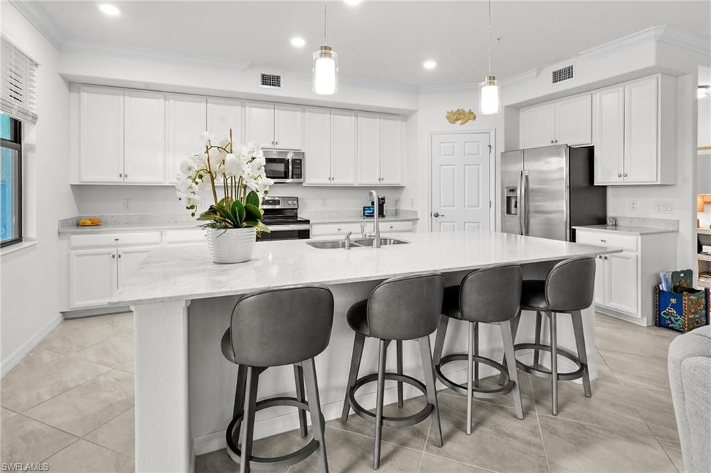 12043 Hawthorn Lake Dr, Unit 102, Fort Myers, FL 33913 Photo