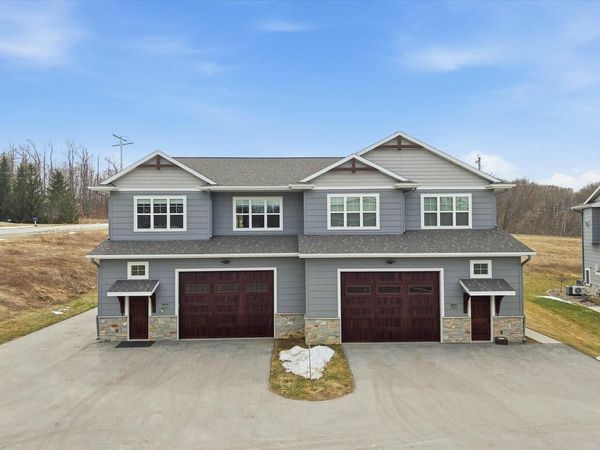 W5719 Trackside ROAD, Unit 14, Plymouth, WI 53073