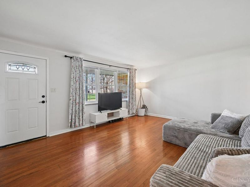 328 Apple Road, Amelia, OH 45102 Photo 5