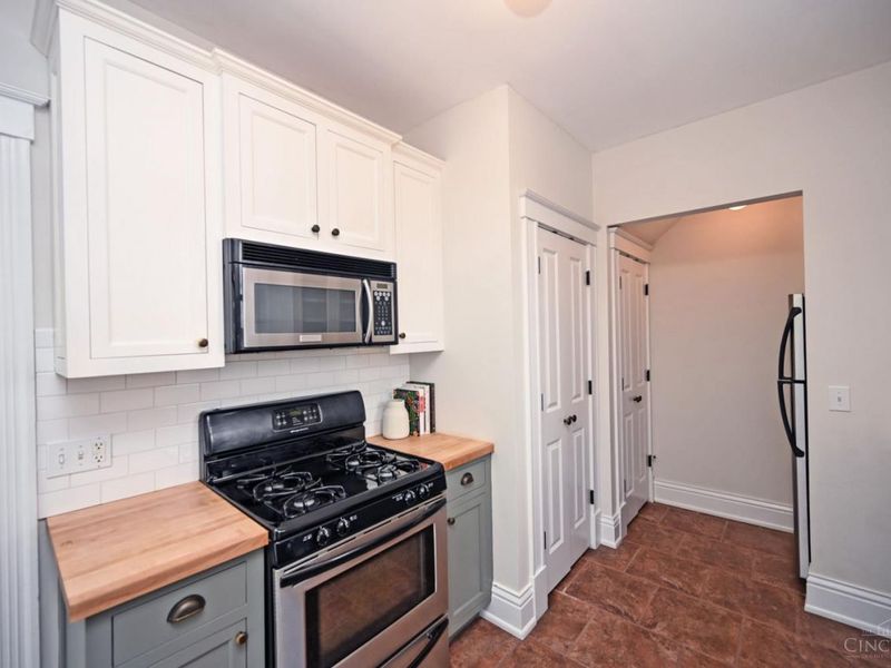 582 Empress Avenue, Cincinnati, OH 45226 Photo 12