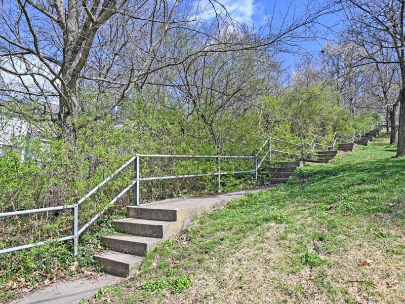 582 Empress Avenue, Cincinnati, OH 45226 Photo 50