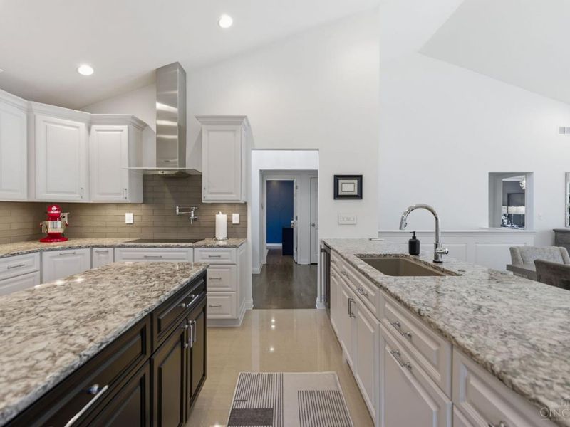 3184 Red Brick Court, Deerfield Twp., OH 45039 Photo 9