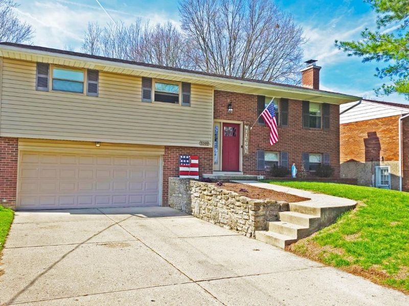 3301 Linsan Drive, Green Township, OH 45239 Photo 1