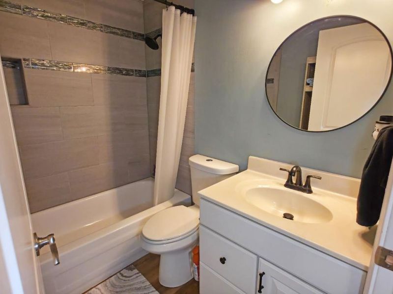 3301 Linsan Drive, Green Township, OH 45239 Photo 18