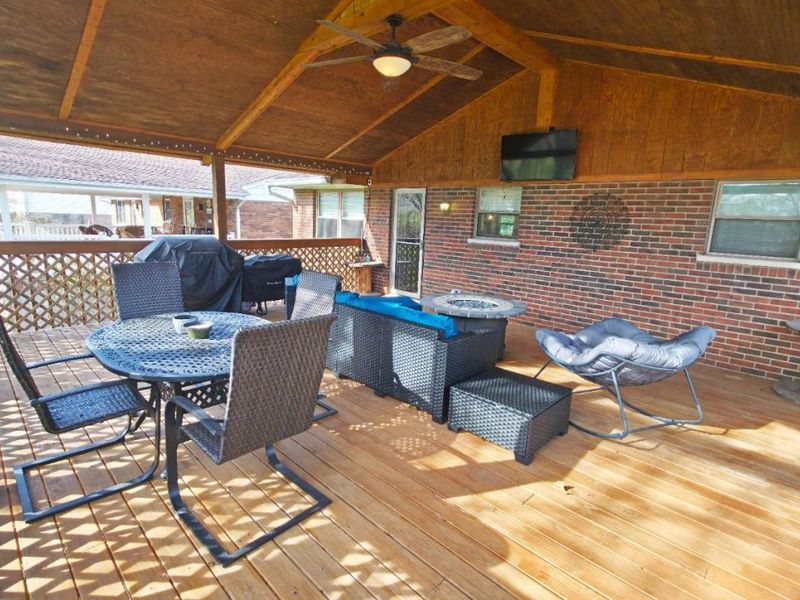 3301 Linsan Drive, Green Township, OH 45239 Photo 6