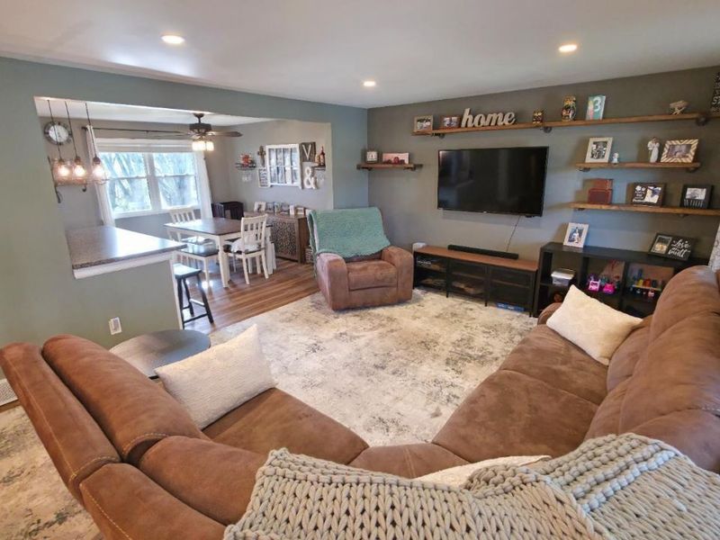 3301 Linsan Drive, Green Township, OH 45239 Photo 8