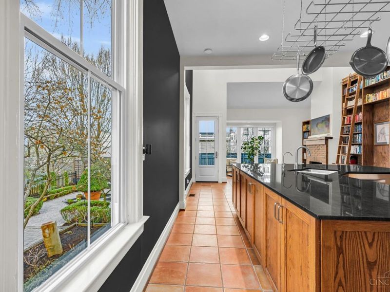 1126 Fuller Street, Cincinnati, OH 45202 Photo 14