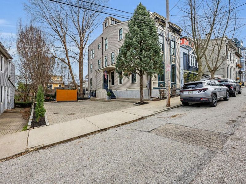 1126 Fuller Street, Cincinnati, OH 45202 Photo 2