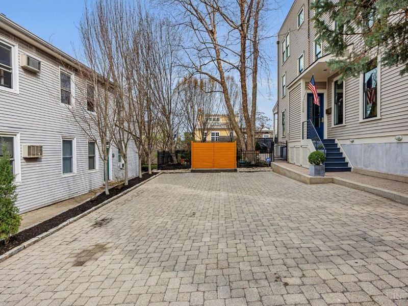 1126 Fuller Street, Cincinnati, OH 45202 Photo 4