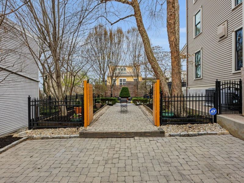 1126 Fuller Street, Cincinnati, OH 45202 Photo 6