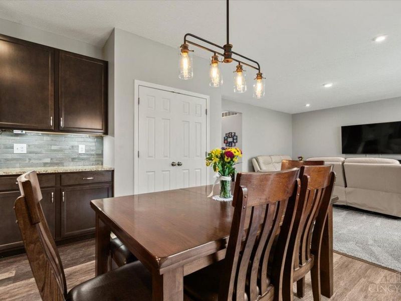 5805 Turning Leaf Way, Maineville, OH 45039 Photo 11