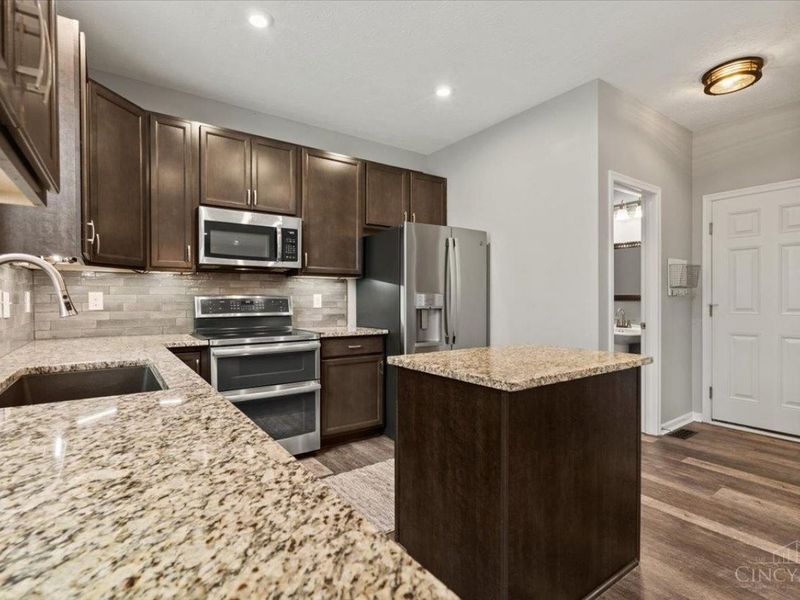 5805 Turning Leaf Way, Maineville, OH 45039 Photo 13