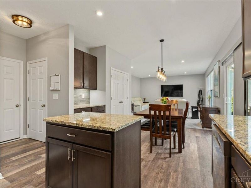 5805 Turning Leaf Way, Maineville, OH 45039 Photo 16