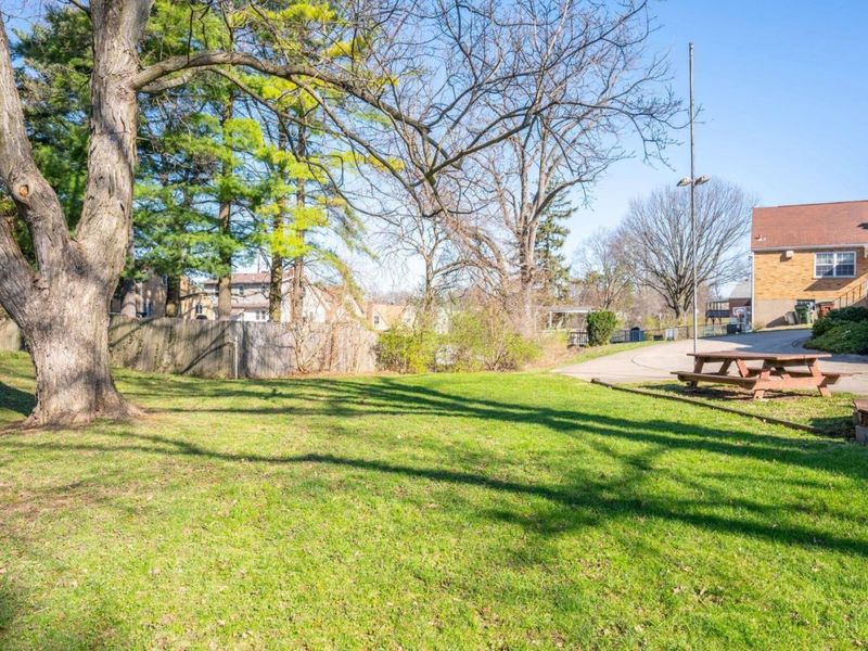 3847 Maywood Court, Cincinnati, OH 45211 Photo 10