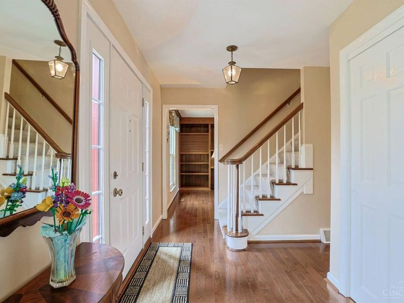 3261 Boxwood Circle, Evendale, OH 45241 Photo 6