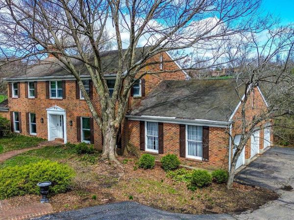 130 Heathwood Lane, Hamilton, OH 45013