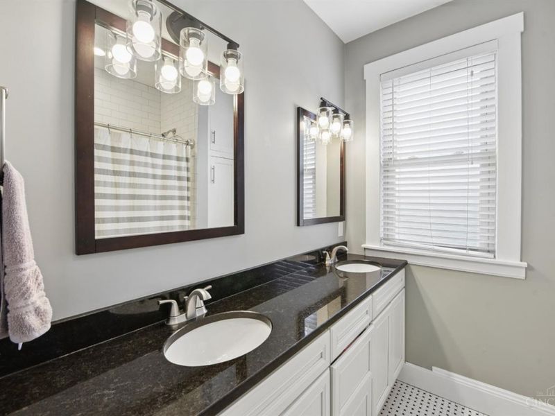 4035 S Jefferson Avenue, Norwood, OH 45212 Photo 37