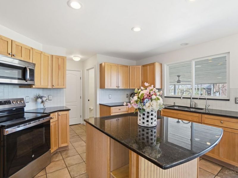 415 Forest Edge Drive, South Lebanon, OH 45065 Photo 8