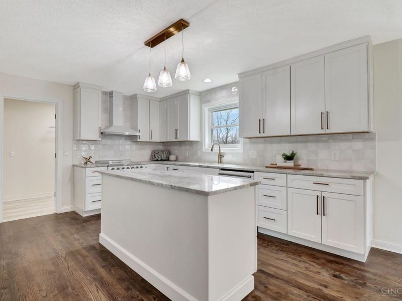 6967 Hamilton Mason Road, West Chester, OH 45069 Photo 4