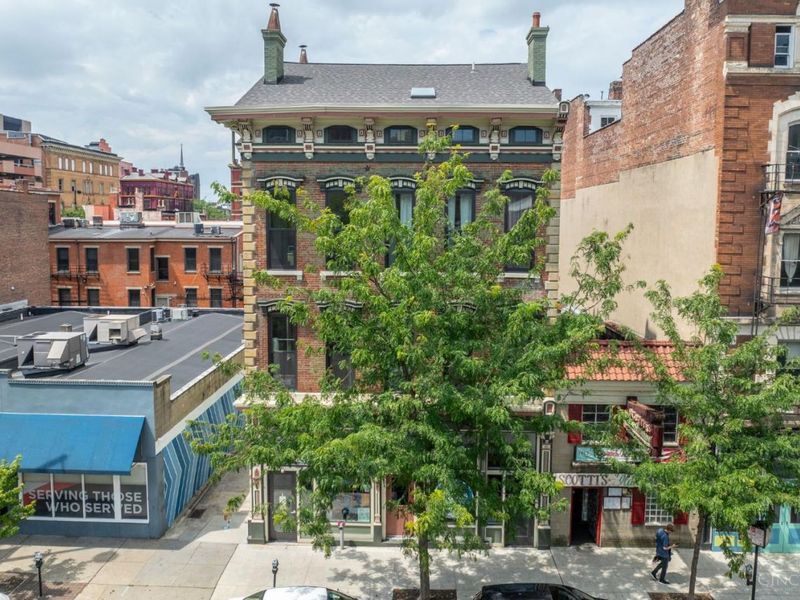 915 Vine Street, Unit 303, Cincinnati, OH 45202 Photo 1