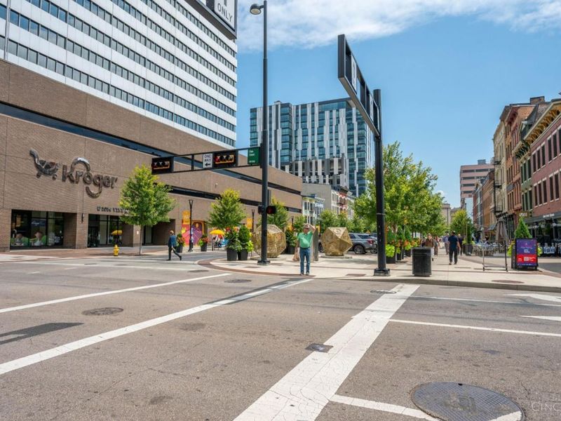 915 Vine Street, Unit 303, Cincinnati, OH 45202 Photo 24