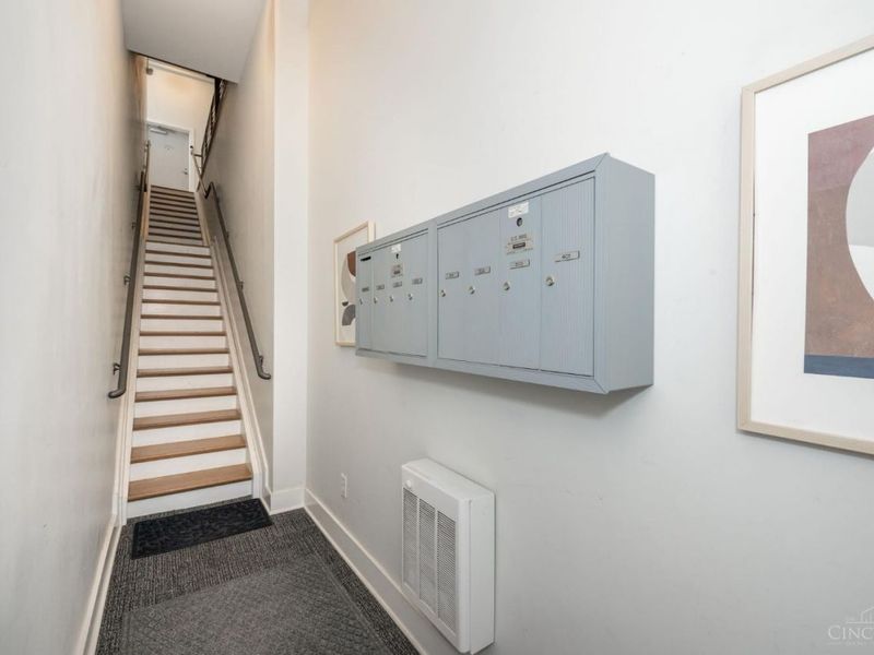 915 Vine Street, Unit 303, Cincinnati, OH 45202 Photo 3